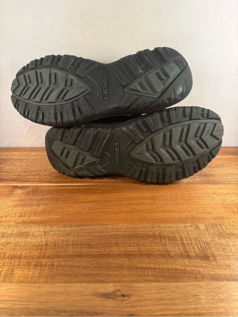 TEVA Men's Hurricane XLT3 Black/Gray/White Adjustable Sandals Size 10
